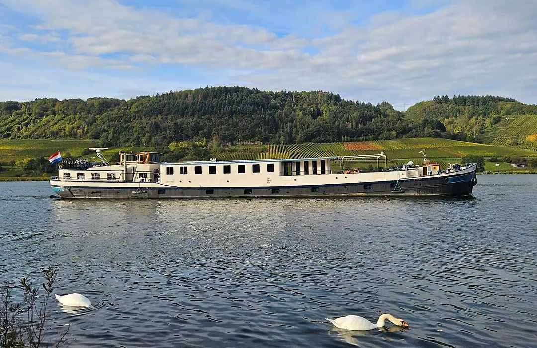 Hotelboat Iris Groningen-1